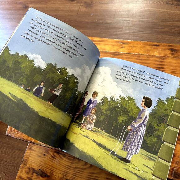 PJ Library Hannah's Way Jewish Paperback Book - Picture 6 of 9